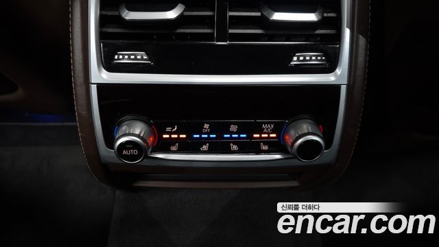 BMW 7 Series (G11) 730d xDrive Design Pure Excellence 2020 — фото 18