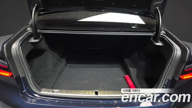 BMW 7 Series (G11) 730d xDrive Design Pure Excellence 2020 — фото 20