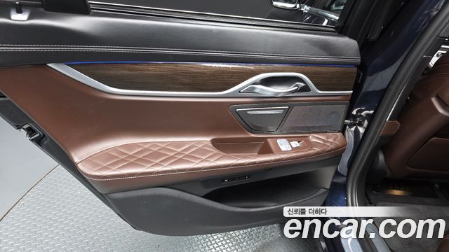 BMW 7 Series (G11) 730d xDrive Design Pure Excellence 2020 — фото 25