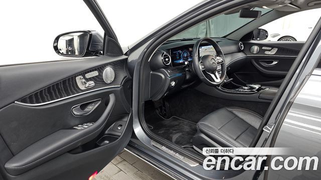 Mercedes-Benz E-Class (W213) E300 4MATIC Avnatgarde 2019 — фото 10