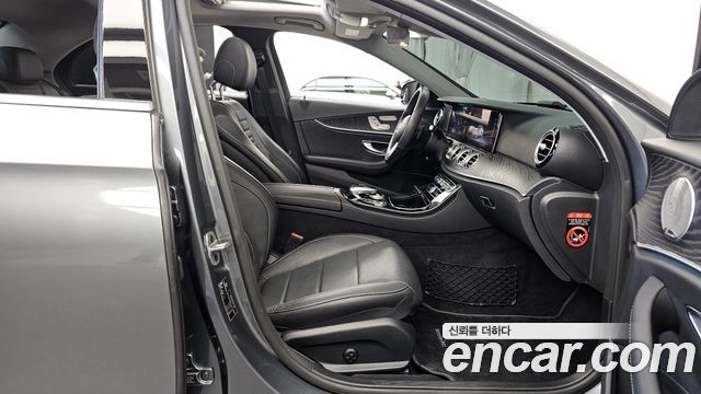 Mercedes-Benz E-Class (W213) E300 4MATIC Avnatgarde 2019 — фото 11