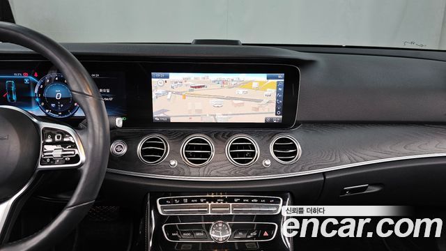 Mercedes-Benz E-Class (W213) E300 4MATIC Avnatgarde 2019 — фото 14