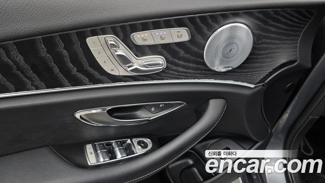 Mercedes-Benz E-Class (W213) E300 4MATIC Avnatgarde 2019 — фото 19