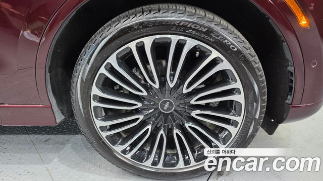 Lincoln Aviator (II) 3.0 Black Label AWD 2022 — фото 5