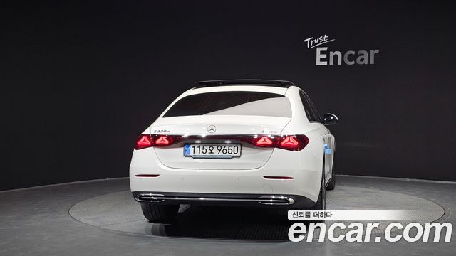 Mercedes-Benz E-Class (W214) E220d 4MATIC Exclusive 2024 — фото 4