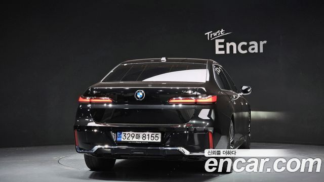 BMW 7 Series (G70) 740i xDrive M Sport Limited 2024 — фото 4