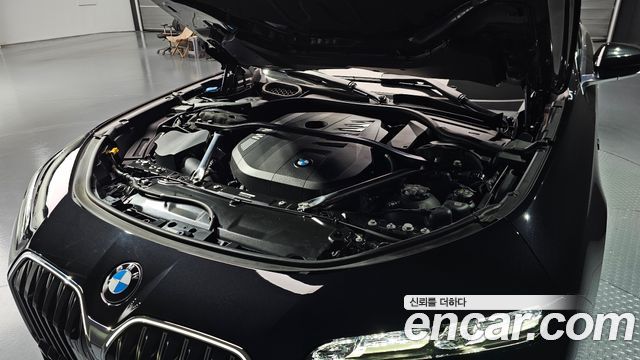 BMW 7 Series (G70) 740i xDrive M Sport Limited 2024 — фото 6