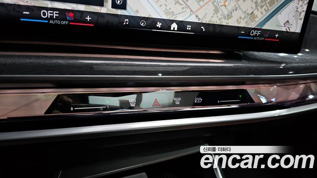 BMW 7 Series (G70) 740i xDrive M Sport Limited 2024 — фото 12
