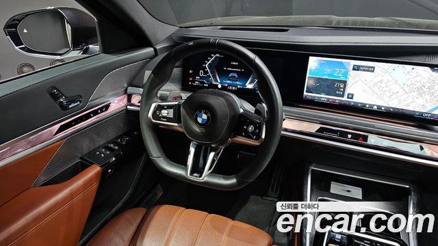 BMW 7 Series (G70) 740i xDrive M Sport Limited 2024 — фото 13