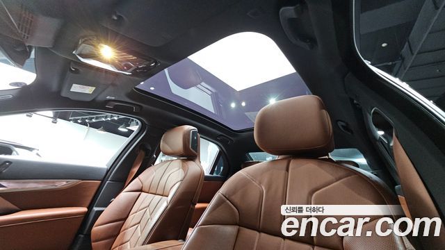 BMW 7 Series (G70) 740i xDrive M Sport Limited 2024 — фото 15