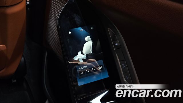 BMW 7 Series (G70) 740i xDrive M Sport Limited 2024 — фото 19
