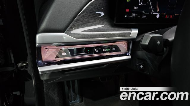 BMW 7 Series (G70) 740i xDrive M Sport Limited 2024 — фото 27