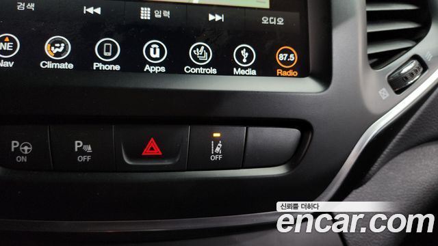 Jeep Cherokee (KL) 2.4 Longitude High AWD 2019 — фото 31