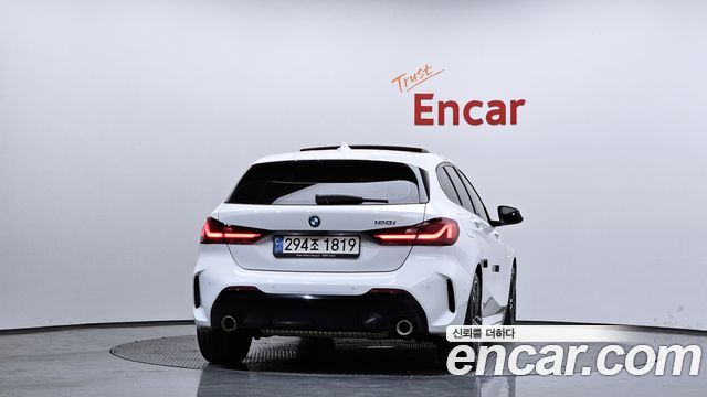 BMW 1 Series (F40) 120i M Sports 2022 — фото 4