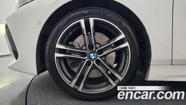 BMW 1 Series (F40) 120i M Sports 2022 — фото 5