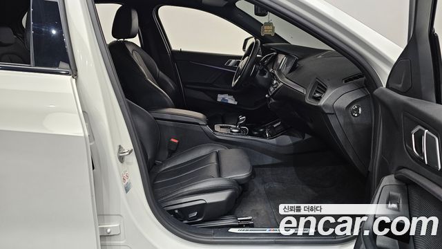 BMW 1 Series (F40) 120i M Sports 2022 — фото 11