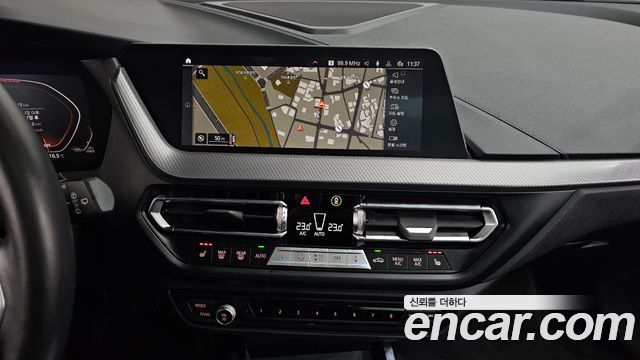 BMW 1 Series (F40) 120i M Sports 2022 — фото 15