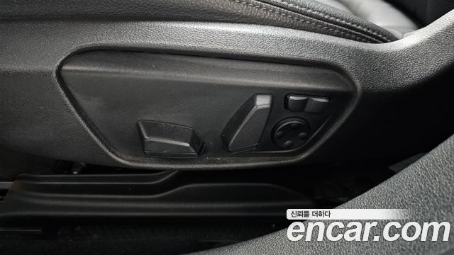 BMW 1 Series (F40) 120i M Sports 2022 — фото 32