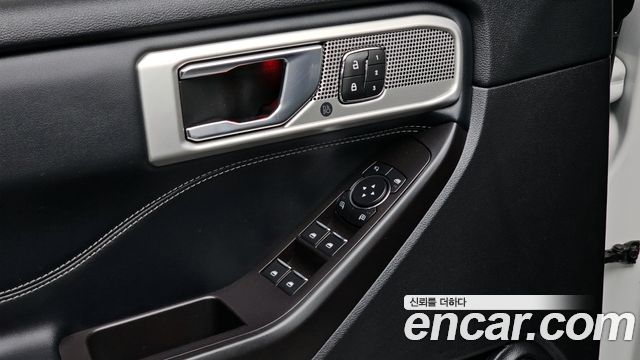 Ford Explorer (VI) 2.3 LimIted 4WD 2020 — фото 15