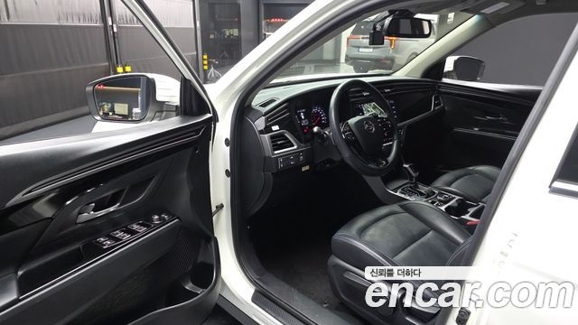 KG Mobility (SsangYong) Beautiful Korando Gasoline 1.5 2WD C5 Plus 2022 — фото 10