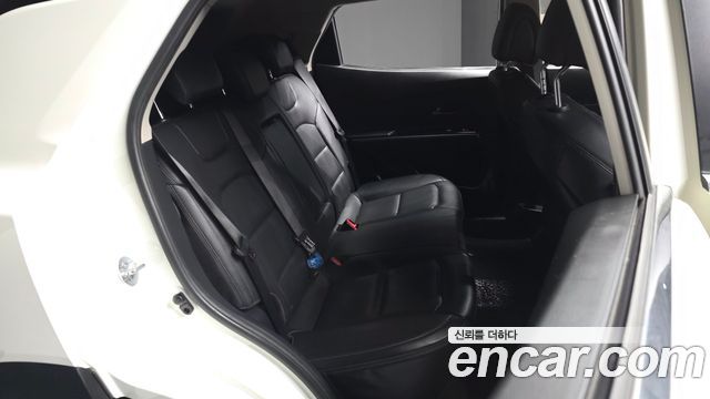 KG Mobility (SsangYong) Beautiful Korando Gasoline 1.5 2WD C5 Plus 2022 — фото 12