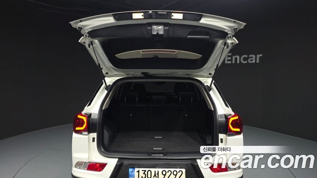 KG Mobility (SsangYong) Beautiful Korando Gasoline 1.5 2WD C5 Plus 2022 — фото 20
