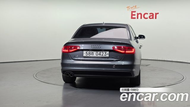 Audi A4 35 TDI Quattro Dynamic B8 2016 — фото 4