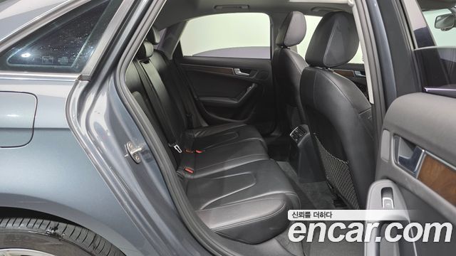 Audi A4 35 TDI Quattro Dynamic B8 2016 — фото 11