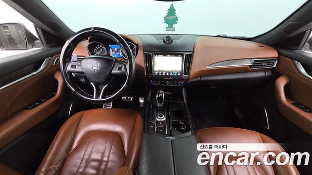 Maserati Levante 3.0 Diesel AWD Premium 2017 — фото 7