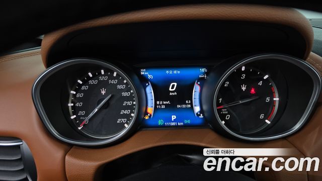 Maserati Levante 3.0 Diesel AWD Premium 2017 — фото 8