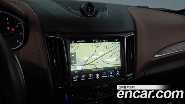 Maserati Levante 3.0 Diesel AWD Premium 2017 — фото 14