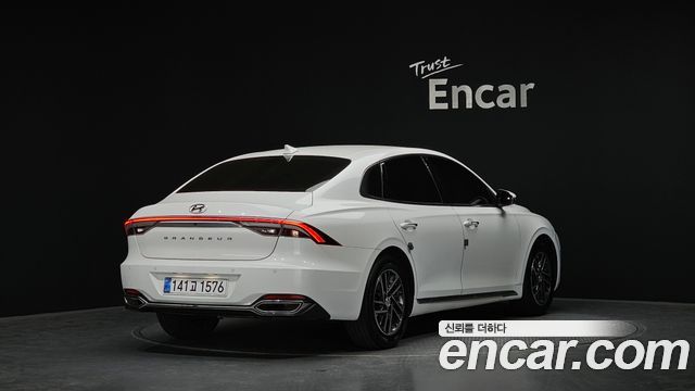 Hyundai Grandeur (IG) 2.5 Premium 2022 — фото 2