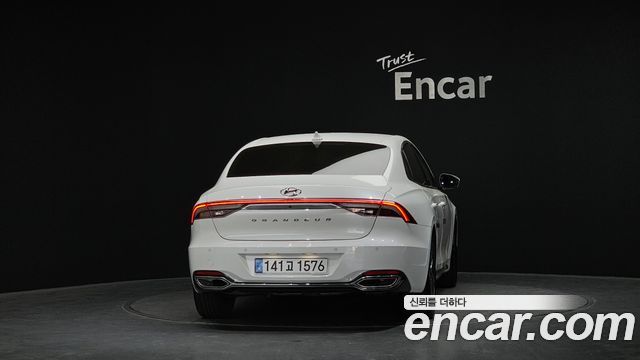Hyundai Grandeur (IG) 2.5 Premium 2022 — фото 4