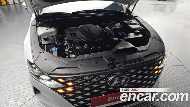 Hyundai Grandeur (IG) 2.5 Premium 2022 — фото 6