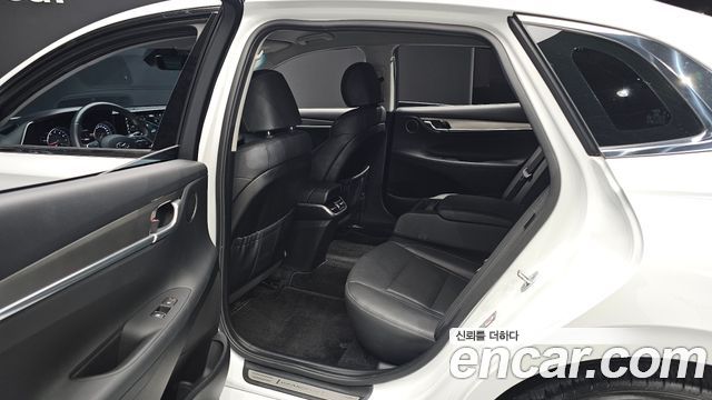 Hyundai Grandeur (IG) 2.5 Premium 2022 — фото 12
