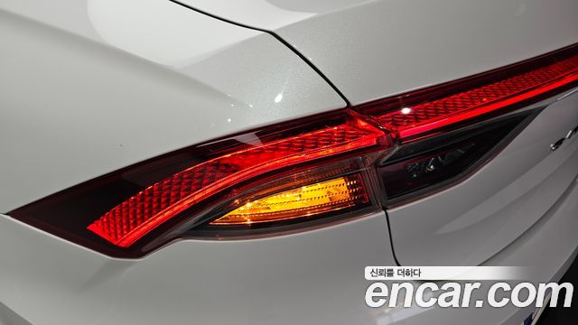 Hyundai Grandeur (IG) 2.5 Premium 2022 — фото 23