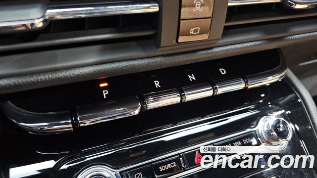 Lincoln Corsair 2.0 Reserve AWD 2022 — фото 9
