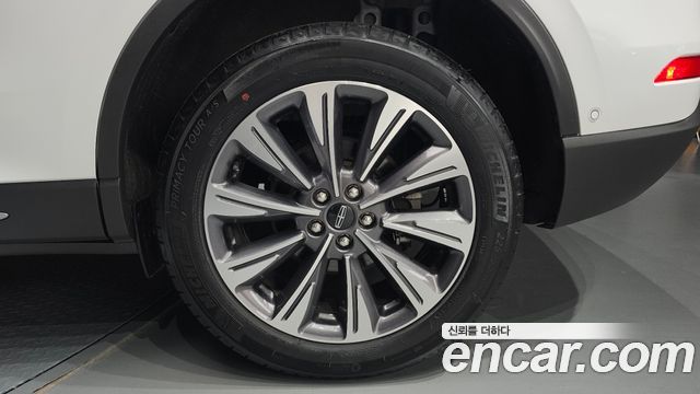 Lincoln Corsair 2.0 Reserve AWD 2022 — фото 21