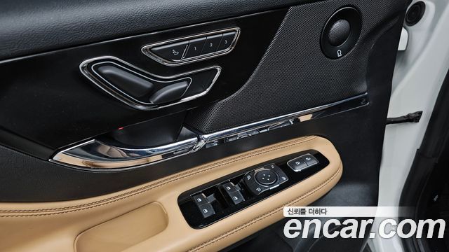 Lincoln Corsair 2.0 Reserve AWD 2022 — фото 32
