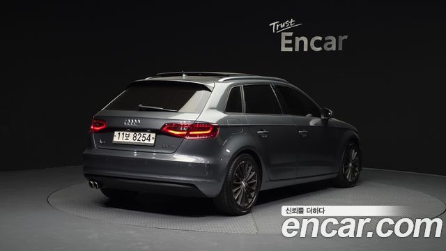 Audi A3 35 TDI Dynamic Sportback 8V 2015 — фото 2