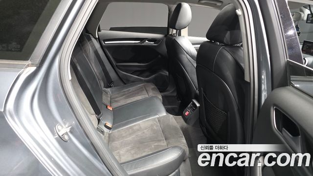 Audi A3 35 TDI Dynamic Sportback 8V 2015 — фото 12