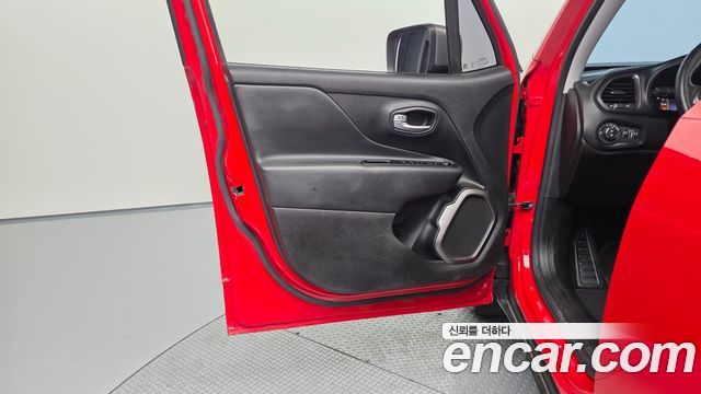 Jeep Renegade 1.6 Diesel Limited 2020 — фото 24