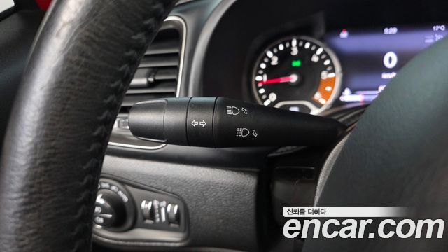 Jeep Renegade 1.6 Diesel Limited 2020 — фото 29