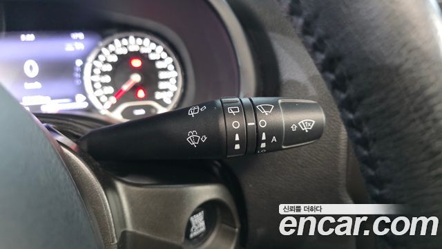 Jeep Renegade 1.6 Diesel Limited 2020 — фото 30