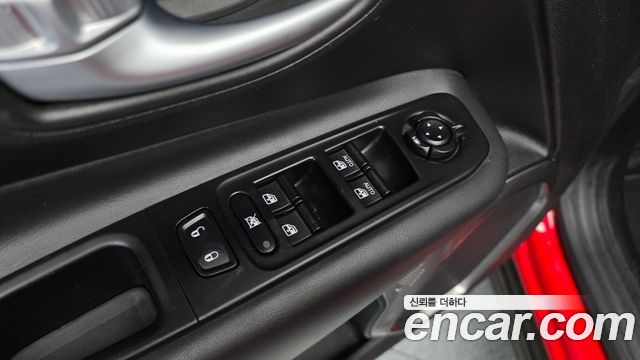 Jeep Renegade 1.6 Diesel Limited 2020 — фото 32