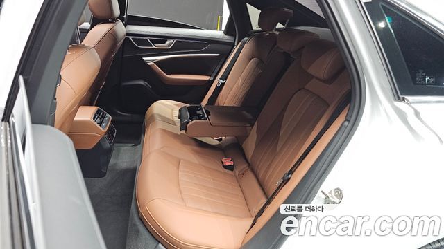 Audi A6 (C8) 45 TFSI Premium 2023 — фото 16
