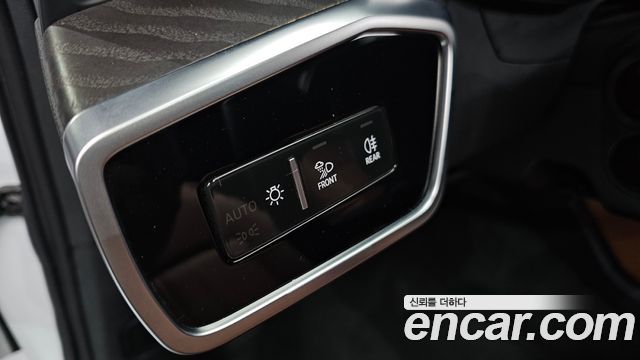 Audi A6 (C8) 45 TFSI Premium 2023 — фото 20