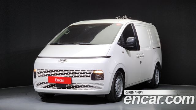 Hyundai Staria Cargo 3-Seater Smart 2023 — фото 1