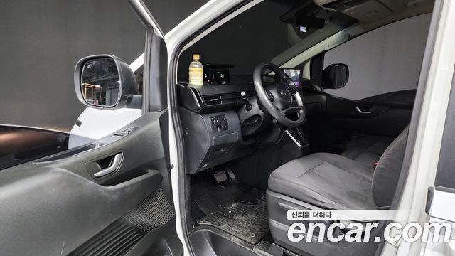 Hyundai Staria Cargo 3-Seater Smart 2023 — фото 10