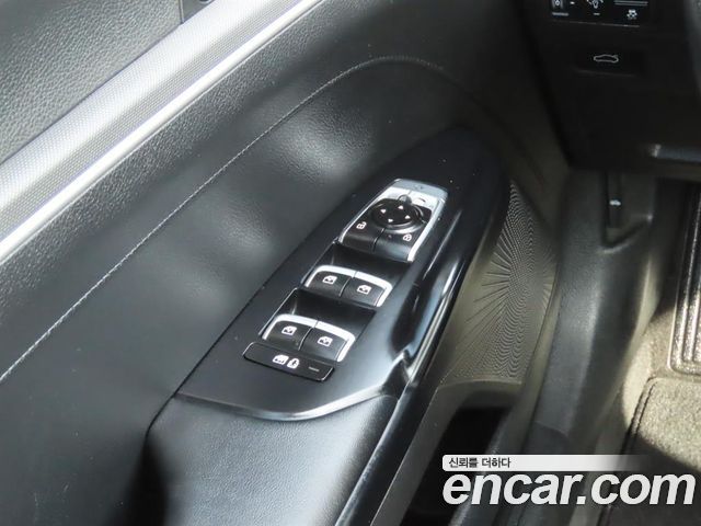 Kia K5 (III) 2.0 Prestige 2023 — фото 17